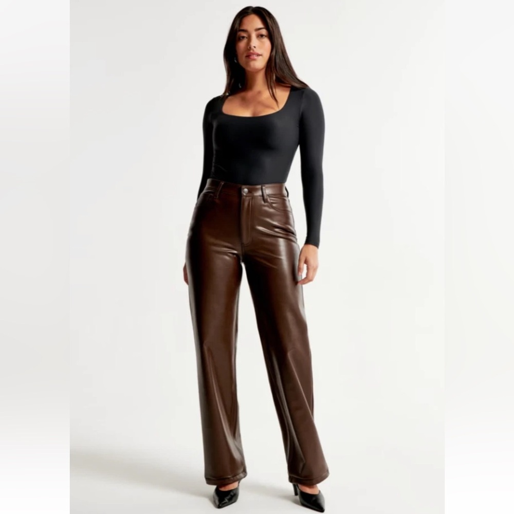 Abercrombie & Fitch Curve Love Brown Vegan Leather Straight Leg 90s Pants Sz 28